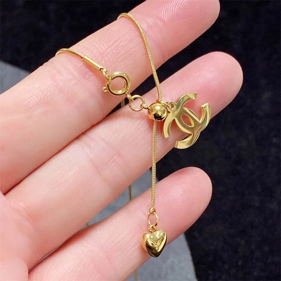 Chanel double C retractable collarbone necklace