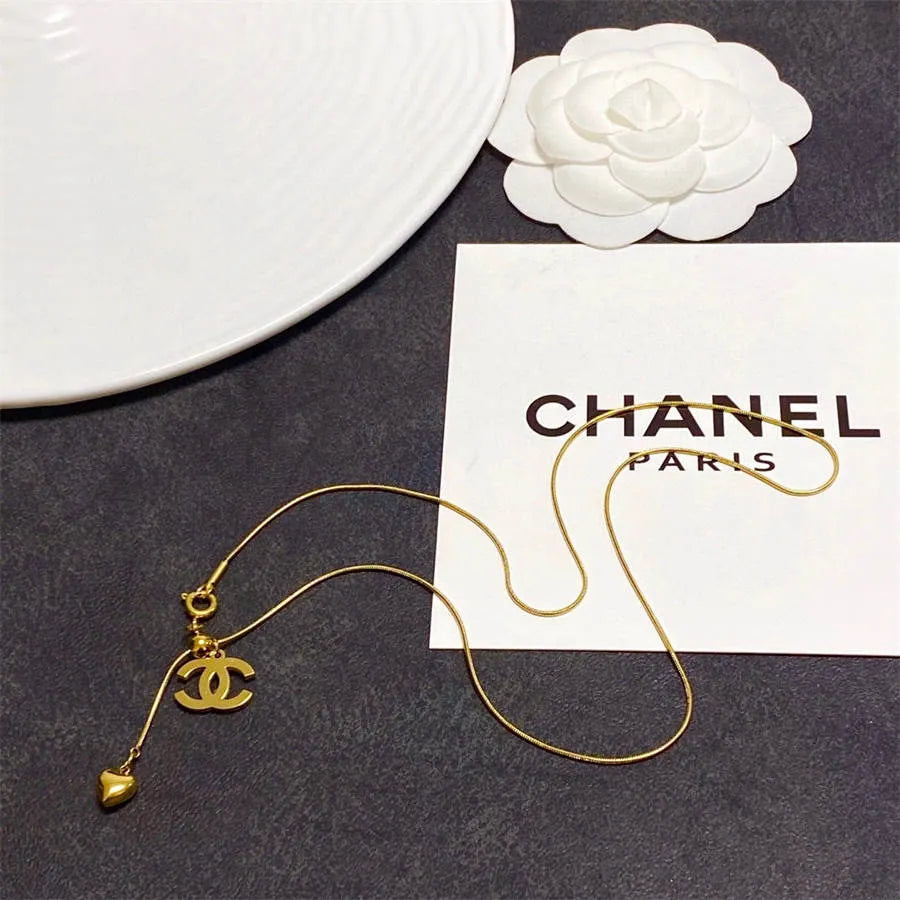 Chanel double C retractable collarbone necklace