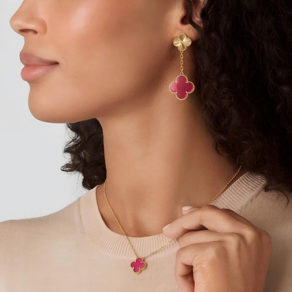 NEW CLOVER 15MM PINK ENAMEL NECKLACE