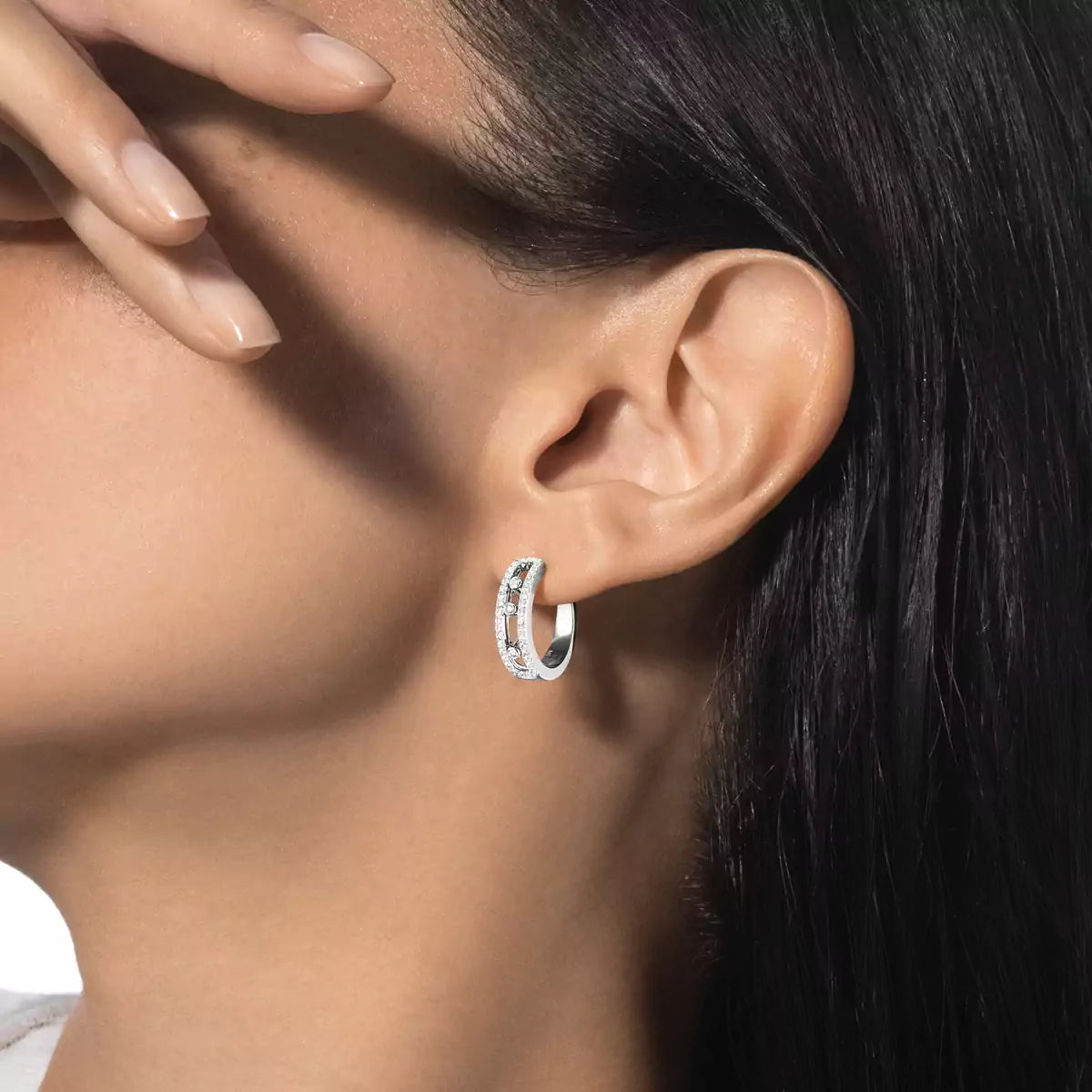 Diamond Pave_ Hoop Earrings Move