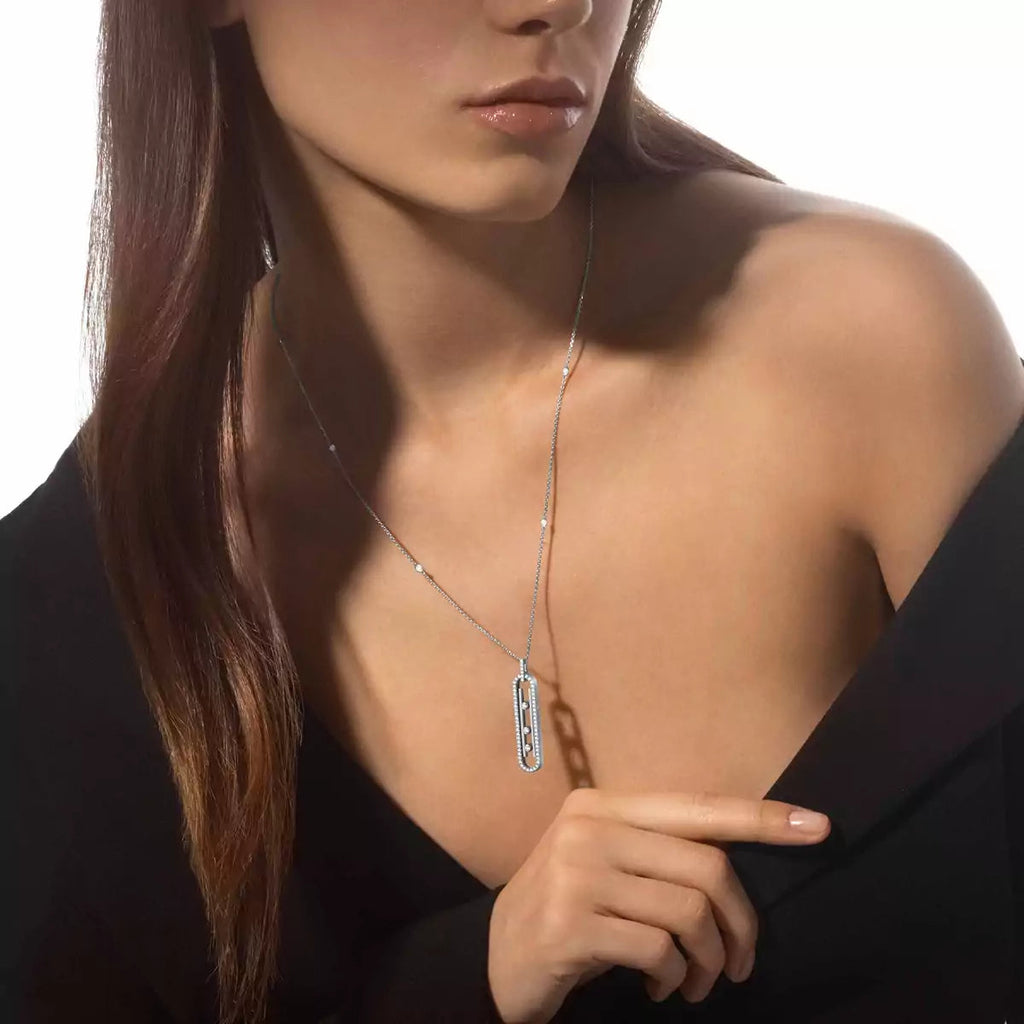 Diamond Necklace Move 10Th