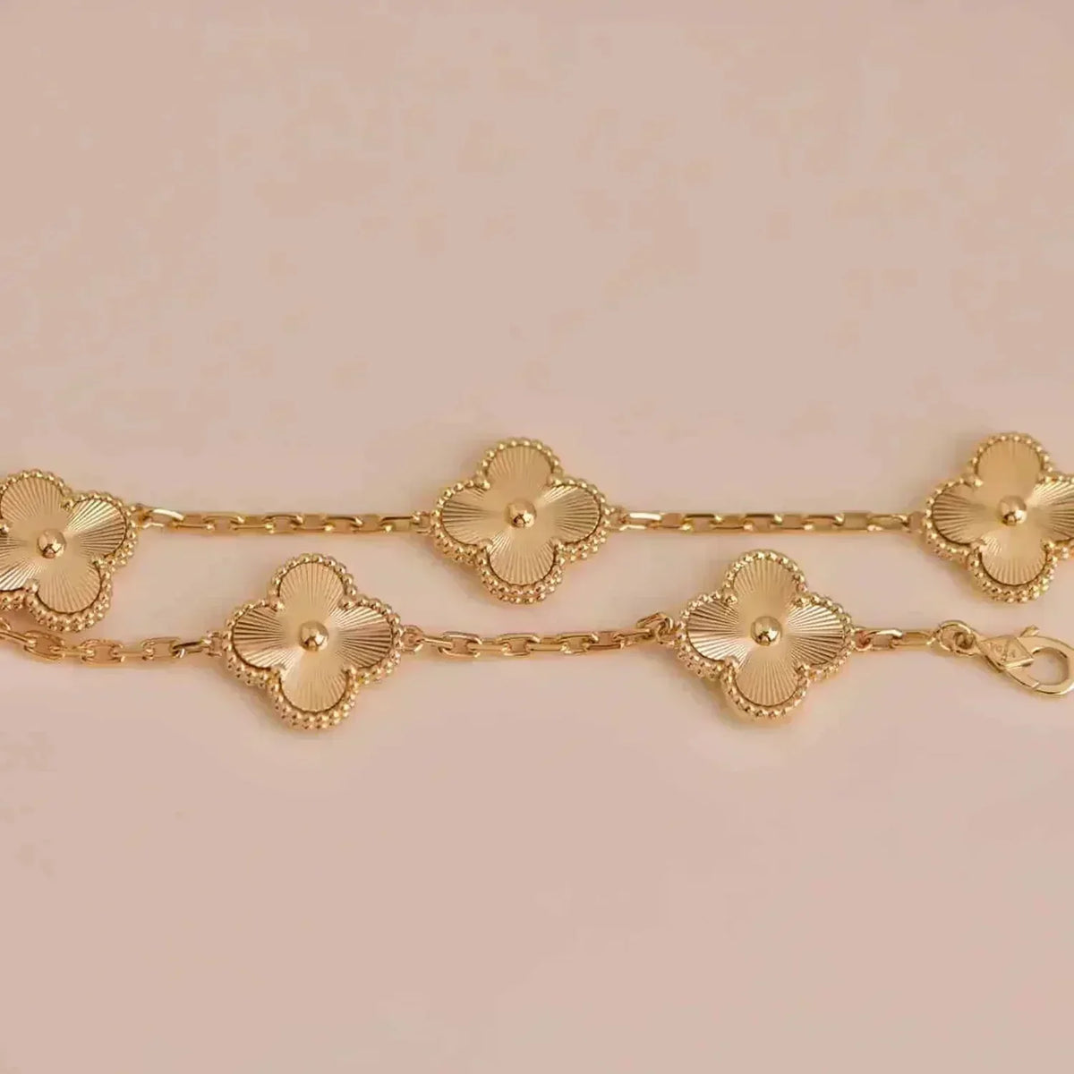 New  CLOVER 5 MOTIF LASER BRACELET COLLECTION