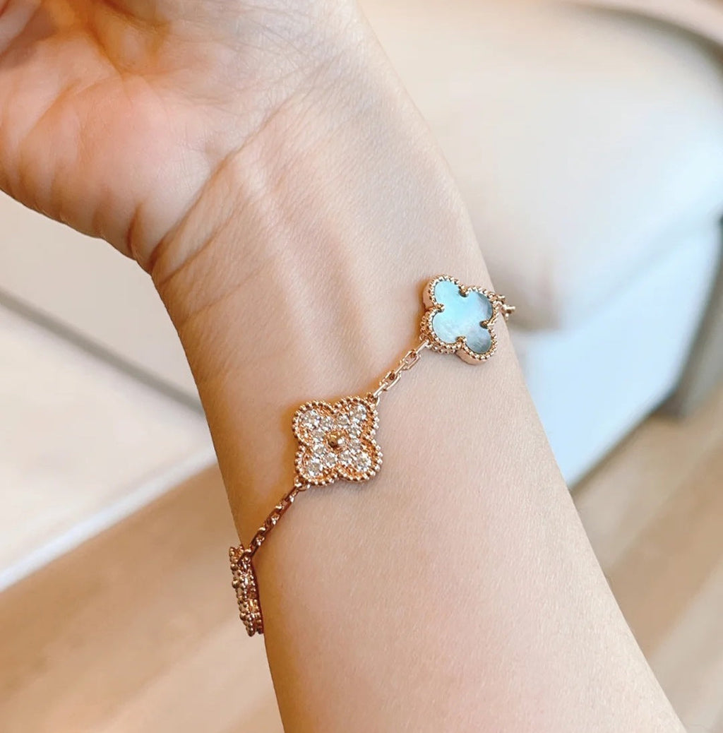 New CLOVER 5 MOTIF GRAY MOP BRACELET COLLECTION
