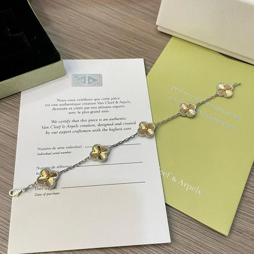 New  CLOVER 5 MOTIF LASER BRACELET COLLECTION