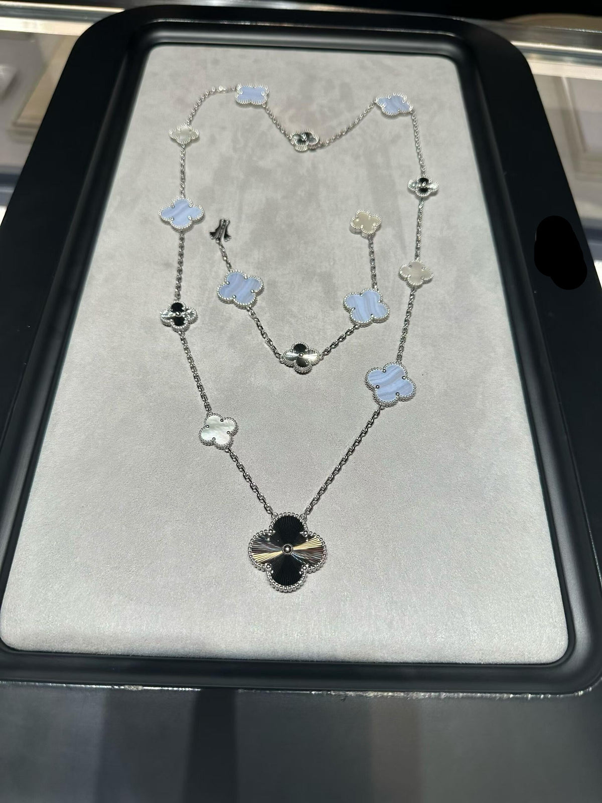 25 NEW CLOVER 15 MOTIFS PURPLE CHALCEDONY